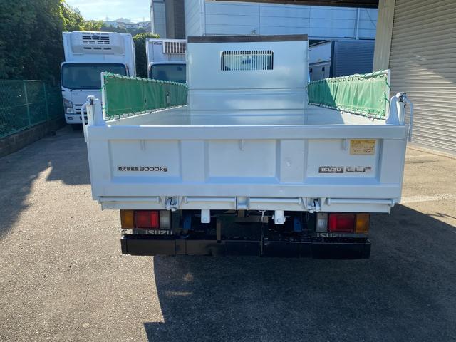 エルフトラック 3t ダンプ 4ナンバー スムーサー AT 3トン オートマ 歩み掛け コボレーン 3方開 2ペダル ターボ車 低床 電動格納ミラー ミラーヒーター ETC 新明和製 積載量3.000kg カスタム(6枚目)