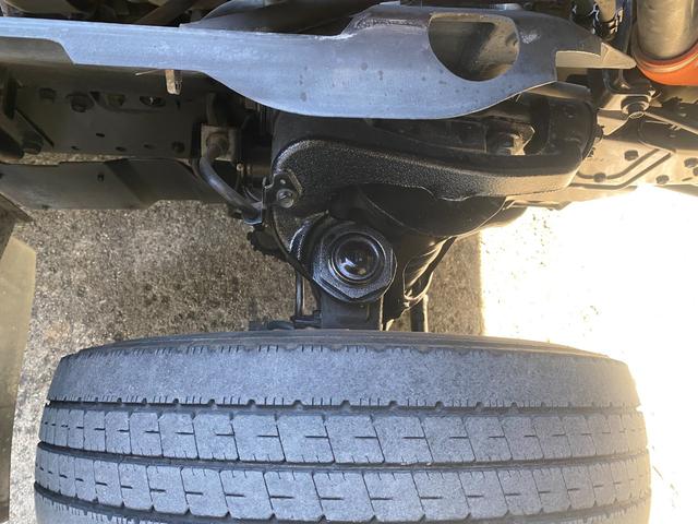 エルフトラック 3t ダンプ 4ナンバー スムーサー AT 3トン オートマ 歩み掛け コボレーン 3方開 2ペダル ターボ車 低床 電動格納ミラー ミラーヒーター ETC 新明和製 積載量3.000kg カスタム(42枚目)