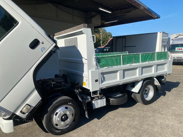 エルフトラック 3t ダンプ 4ナンバー スムーサー AT 3トン オートマ 歩み掛け コボレーン 3方開 2ペダル ターボ車 低床 電動格納ミラー ミラーヒーター ETC 新明和製 積載量3.000kg カスタム(62枚目)