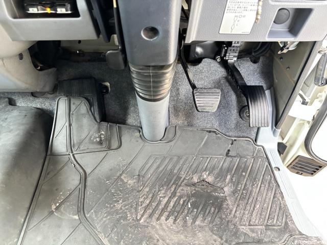 キャンター 　２ｔ　アルミウイング　跳ね上げパワーゲート　ワイドロング　２トン　ウイング　内高２２４ｃｍ　オートマ　ＡＴ　ラッシング２段　床鉄板張り　内フック　バックモニター　ターボ車　積載量２．０００ｋｇ　ＥＴＣ（33枚目）