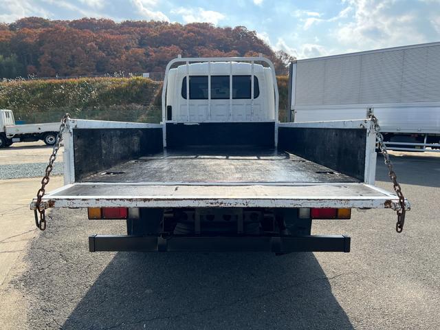 タイタントラック 　２ｔ　ダブルキャブ　標準ロング　準中型　６人乗り　２トン　Ｗキャブ　オートマ　ＡＴ　２ペダル　内フック　３方開　電動格納ミラー　ハイキャブ　ターボ車　積載量１．８００ｋｇ　荷台鉄板張り　坂道補助装置（8枚目）