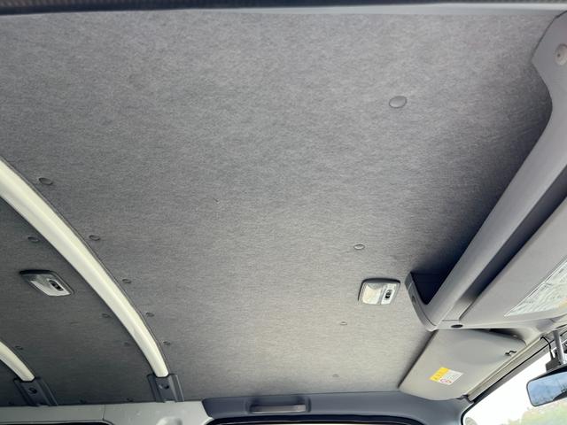 タイタントラック 　２ｔ　ダブルキャブ　標準ロング　準中型　６人乗り　２トン　Ｗキャブ　オートマ　ＡＴ　２ペダル　内フック　３方開　電動格納ミラー　ハイキャブ　ターボ車　積載量１．８００ｋｇ　荷台鉄板張り　坂道補助装置（23枚目）