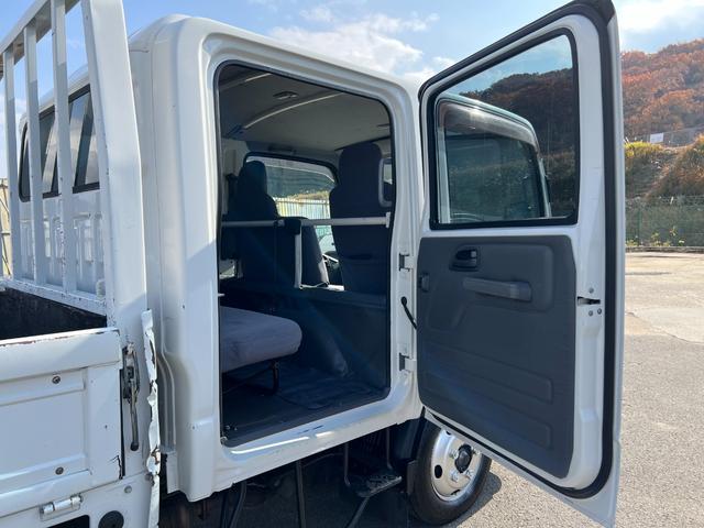 タイタントラック 　２ｔ　ダブルキャブ　標準ロング　準中型　６人乗り　２トン　Ｗキャブ　オートマ　ＡＴ　２ペダル　内フック　３方開　電動格納ミラー　ハイキャブ　ターボ車　積載量１．８００ｋｇ　荷台鉄板張り　坂道補助装置（40枚目）