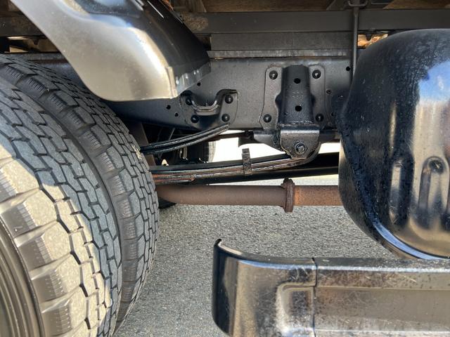タイタントラック 　２ｔ　ダブルキャブ　標準ロング　準中型　６人乗り　２トン　Ｗキャブ　オートマ　ＡＴ　２ペダル　内フック　３方開　電動格納ミラー　ハイキャブ　ターボ車　積載量１．８００ｋｇ　荷台鉄板張り　坂道補助装置（49枚目）