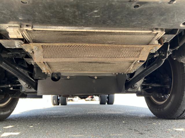 タイタントラック 　２ｔ　ダブルキャブ　標準ロング　準中型　６人乗り　２トン　Ｗキャブ　オートマ　ＡＴ　２ペダル　内フック　３方開　電動格納ミラー　ハイキャブ　ターボ車　積載量１．８００ｋｇ　荷台鉄板張り　坂道補助装置（54枚目）