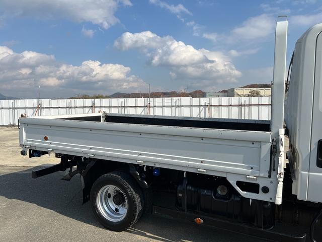 タイタントラック 　２ｔ　ダブルキャブ　標準ロング　準中型　６人乗り　２トン　Ｗキャブ　オートマ　ＡＴ　２ペダル　内フック　３方開　電動格納ミラー　ハイキャブ　ターボ車　積載量１．８００ｋｇ　荷台鉄板張り　坂道補助装置（66枚目）