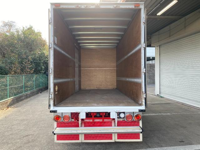 エルフトラック 　２ｔ　アルミバン　標準ロング　内高２０４ｃｍ　２トン　バン　リア３枚扉　サイドスライド扉　ラッシング２段　バックモニター　ミッション　電動格納ミラー　坂道補助装置　日本フルハーフ　積載量２．０００ｋｇ（9枚目）