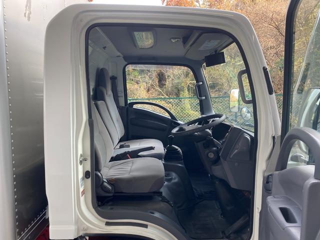 エルフトラック 　２ｔ　アルミバン　標準ロング　内高２０４ｃｍ　２トン　バン　リア３枚扉　サイドスライド扉　ラッシング２段　バックモニター　ミッション　電動格納ミラー　坂道補助装置　日本フルハーフ　積載量２．０００ｋｇ（19枚目）