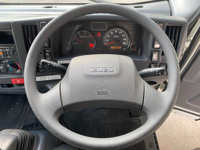 エルフトラック 　２ｔ　アルミバン　標準ロング　内高２０４ｃｍ　２トン　バン　リア３枚扉　サイドスライド扉　ラッシング２段　バックモニター　ミッション　電動格納ミラー　坂道補助装置　日本フルハーフ　積載量２．０００ｋｇ（20枚目）