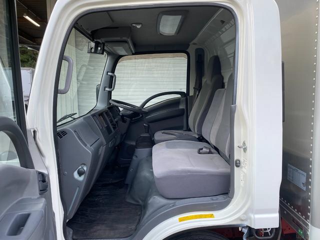 エルフトラック 　２ｔ　アルミバン　標準ロング　内高２０４ｃｍ　２トン　バン　リア３枚扉　サイドスライド扉　ラッシング２段　バックモニター　ミッション　電動格納ミラー　坂道補助装置　日本フルハーフ　積載量２．０００ｋｇ（27枚目）
