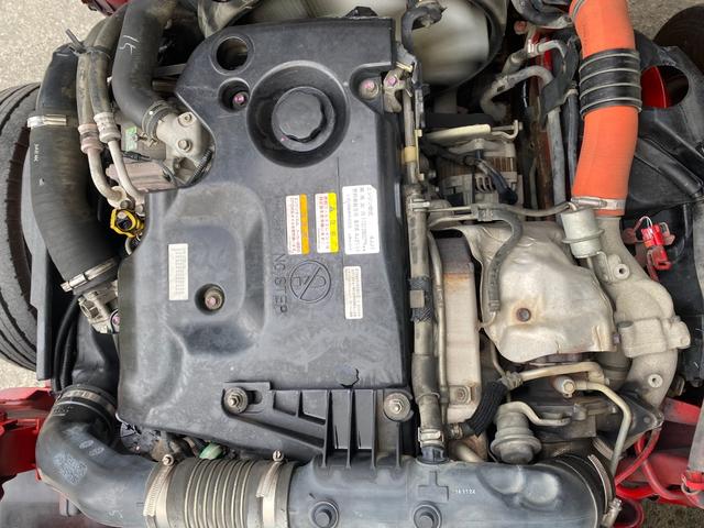 エルフトラック 　２ｔ　アルミバン　標準ロング　内高２０４ｃｍ　２トン　バン　リア３枚扉　サイドスライド扉　ラッシング２段　バックモニター　ミッション　電動格納ミラー　坂道補助装置　日本フルハーフ　積載量２．０００ｋｇ（30枚目）