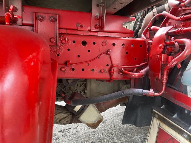 エルフトラック 　２ｔ　アルミバン　標準ロング　内高２０４ｃｍ　２トン　バン　リア３枚扉　サイドスライド扉　ラッシング２段　バックモニター　ミッション　電動格納ミラー　坂道補助装置　日本フルハーフ　積載量２．０００ｋｇ（41枚目）