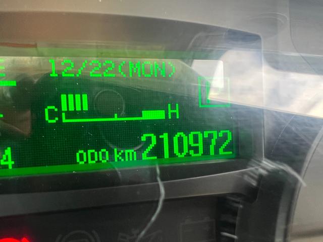 キャンター 　２ｔ　ダブルキャブ　６人乗り　リアヒーター　準中型　２トン　Ｗキャブ　オートマ　ＡＴ　２ペダル　ホイールライナー　３方開　グリルメッキ　コーナーメッキ　バンパーメッキ　積載量１．５００ｋｇ　ターボ車（24枚目）