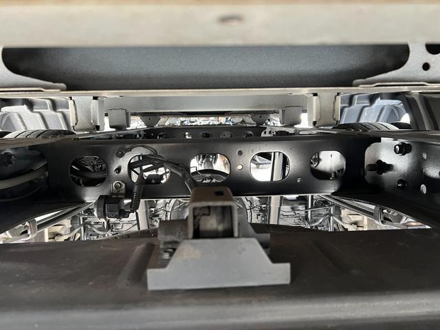 デュトロ 　２ｔ　平ボディ　準中型　ワイドロング　２トン　ヒラボディ　ミッション　ターボ車　バックモニター　電動格納ミラー　坂道補助装置　積載量２．０００ｋｇ　ＥＴＣ　車両総重量４．９４５ｋｇアイドリングストップ（39枚目）