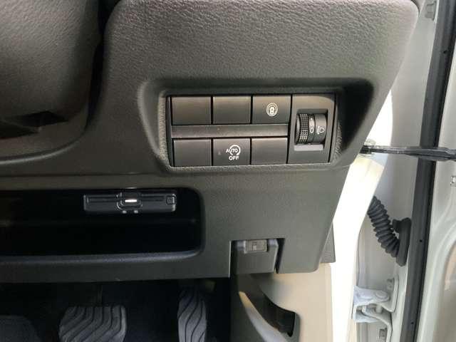 デイズ ６６０　Ｘ　ＬＥＤヘッドライト　９インチメモリーナビ　ドラ（11枚目）