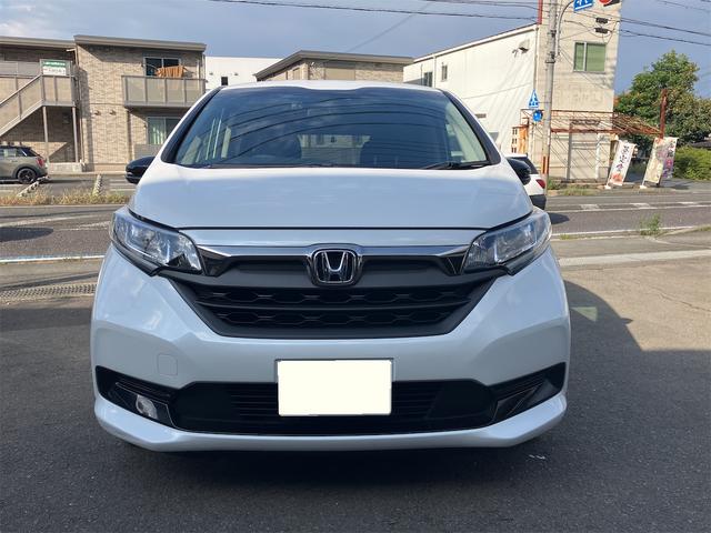 フリード Ｇブラックスタイル　ナビＴＶ　ドライブレコーダー前後　両側電動スライドドア　ＥＴＣ　純正アルミホイール　スマートキー　プッシュ式エンジンスタート　バックカメラ　６人乗り（2枚目）