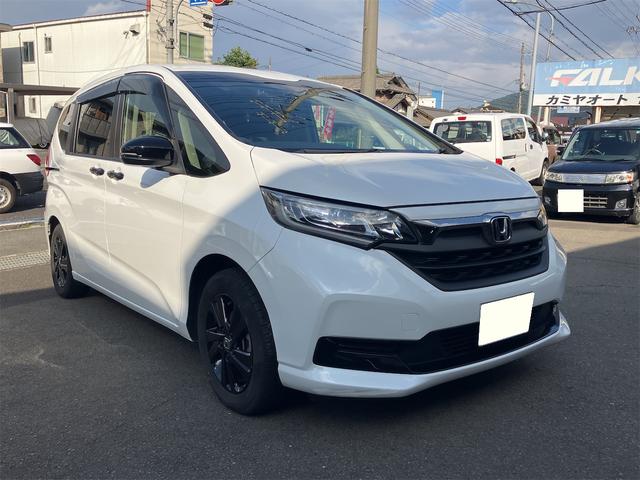 フリード Ｇブラックスタイル　ナビＴＶ　ドライブレコーダー前後　両側電動スライドドア　ＥＴＣ　純正アルミホイール　スマートキー　プッシュ式エンジンスタート　バックカメラ　６人乗り（3枚目）