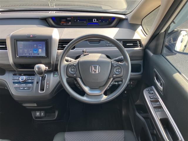 フリード Ｇブラックスタイル　ナビＴＶ　ドライブレコーダー前後　両側電動スライドドア　ＥＴＣ　純正アルミホイール　スマートキー　プッシュ式エンジンスタート　バックカメラ　６人乗り（29枚目）