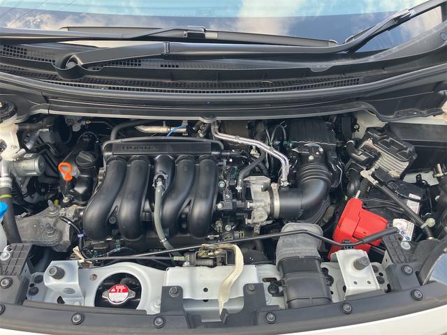 フリード Ｇブラックスタイル　ナビＴＶ　ドライブレコーダー前後　両側電動スライドドア　ＥＴＣ　純正アルミホイール　スマートキー　プッシュ式エンジンスタート　バックカメラ　６人乗り（52枚目）