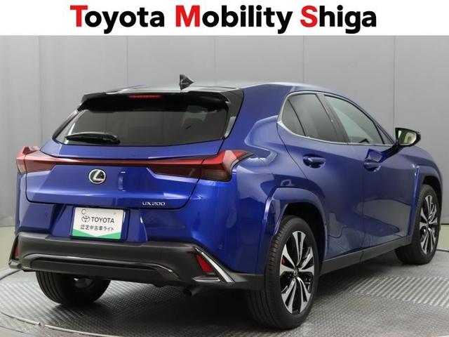 UX UX200 Fスポーツエモーショナルエクスプローラ 革シート サンルーフ フルセグ メモリーナビ ミュージックプレイヤー接続可 バックカメラ 衝突被害軽減システム ETC ドラレコ LEDヘッドランプ アイドリングストップ(3枚目)