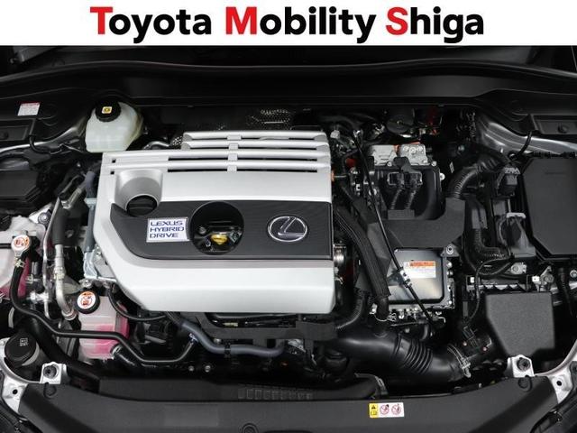 ＵＸ ＵＸ２５０ｈ　Ｆスポーツ　革シート　４ＷＤ　フルセグ　メモリーナビ　ＤＶＤ再生　ミュージックプレイヤー接続可　バックカメラ　衝突被害軽減システム　ＥＴＣ　ＬＥＤヘッドランプ　ワンオーナー（15枚目）