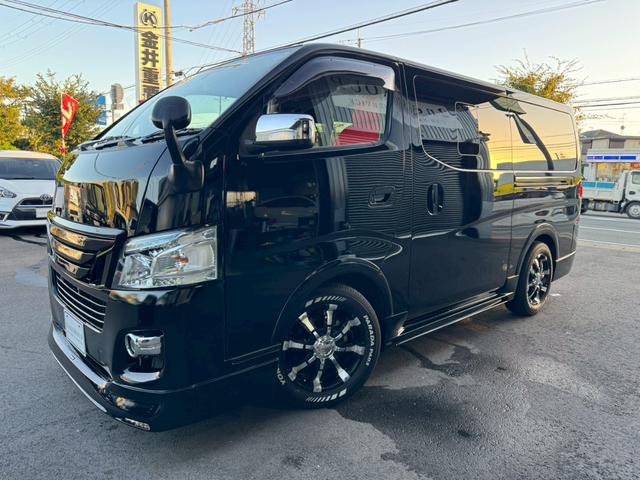 ＮＶ３５０キャラバンバン ロングプレミアムＧＸクロムギアパックバージョンブラク　シルクブレイズエアロ・１７ＡＷ・ヨコハマホワイトレター・ＬＥＤヘッド・グリル・リアスポ・社外テール・ロングバイザー・ＫＹＢショック・ナビ・ＴＶ・Ｂｔ接続・Ｂカメラ・コンビステア・レッドシートカバ・禁煙（9枚目）