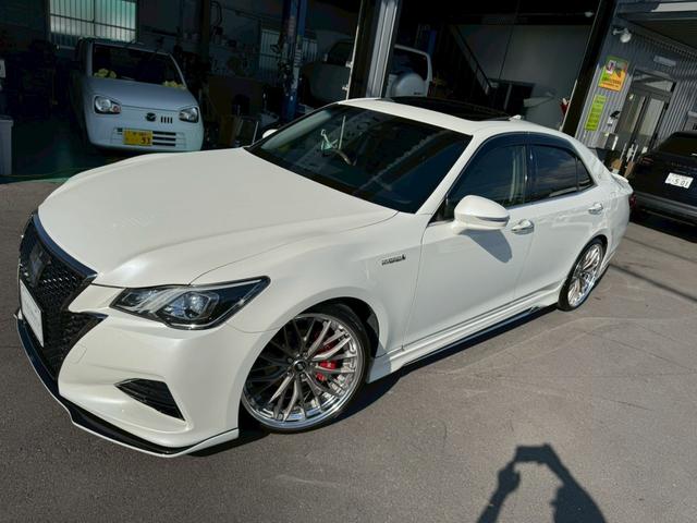 クラウンハイブリッド アスリートＳ　Ｊ－フロンティアリミテッド　シルクブレイズＦエアロ・モデリスタＳ・Ｒエアロ・モデリスタ４本出マフラー・ワーク２０ＡＷ・サンルーフ・レーダークルーズ・純正ナビ・ＴＶ・Ｂｔ接続・Ｂカメラ・レザーシート（6枚目）