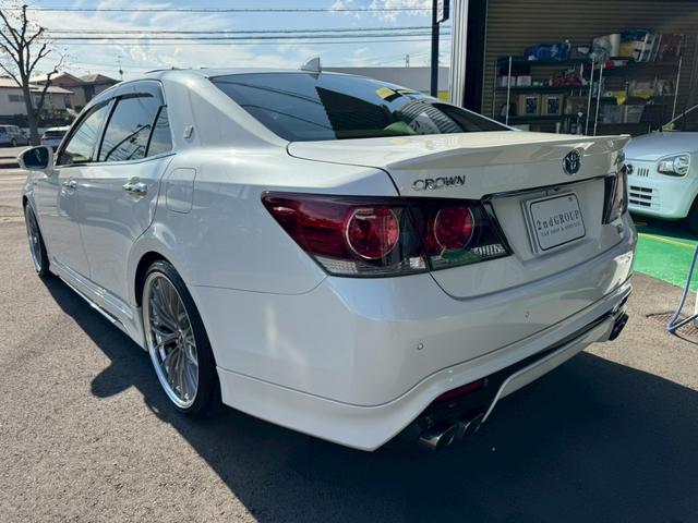 クラウンハイブリッド アスリートＳ　Ｊ－フロンティアリミテッド　シルクブレイズＦエアロ・モデリスタＳ・Ｒエアロ・モデリスタ４本出マフラー・ワーク２０ＡＷ・サンルーフ・レーダークルーズ・純正ナビ・ＴＶ・Ｂｔ接続・Ｂカメラ・レザーシート（11枚目）