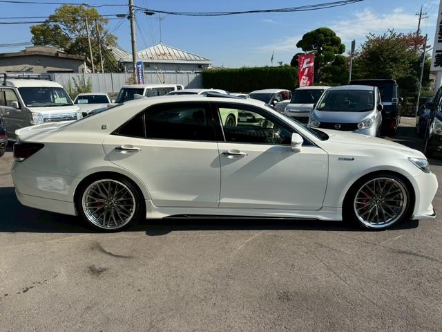 クラウンハイブリッド アスリートＳ　Ｊ－フロンティアリミテッド　シルクブレイズＦエアロ・モデリスタＳ・Ｒエアロ・モデリスタ４本出マフラー・ワーク２０ＡＷ・サンルーフ・レーダークルーズ・純正ナビ・ＴＶ・Ｂｔ接続・Ｂカメラ・レザーシート（15枚目）