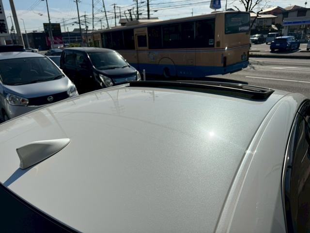 クラウンハイブリッド アスリートＳ　Ｊ－フロンティアリミテッド　シルクブレイズＦエアロ・モデリスタＳ・Ｒエアロ・モデリスタ４本出マフラー・ワーク２０ＡＷ・サンルーフ・レーダークルーズ・純正ナビ・ＴＶ・Ｂｔ接続・Ｂカメラ・レザーシート（18枚目）