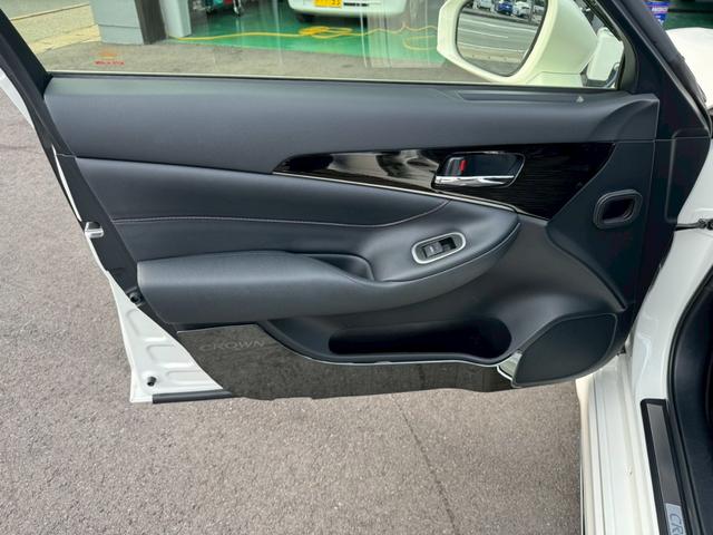 クラウンハイブリッド アスリートＳ　Ｊ－フロンティアリミテッド　シルクブレイズＦエアロ・モデリスタＳ・Ｒエアロ・モデリスタ４本出マフラー・ワーク２０ＡＷ・サンルーフ・レーダークルーズ・純正ナビ・ＴＶ・Ｂｔ接続・Ｂカメラ・レザーシート（54枚目）