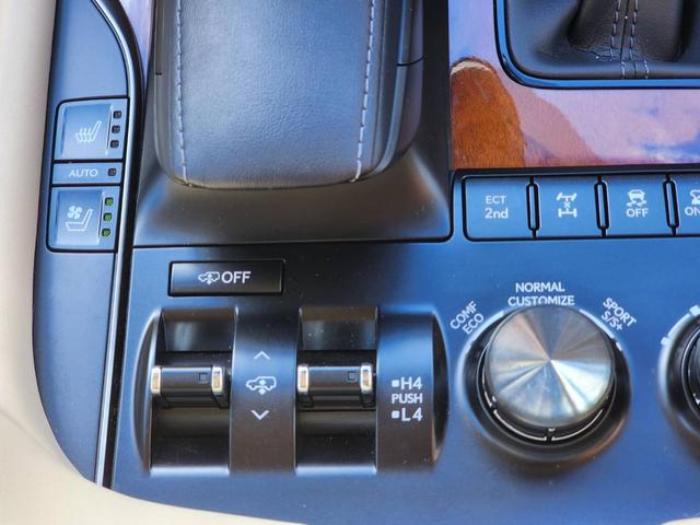 ＬＸ ＬＸ５７０　ＳＤナビ・フルセグ・マークレビンソン・リアシートエンターテインメントシステム・モデリスタエアロ・置型充電・２１インチＡＷ・ムーンルーフ・ＥＴＣ・クールボックス・カラーＨＵＤ・ＢＳＭ・シートヒーター（21枚目）