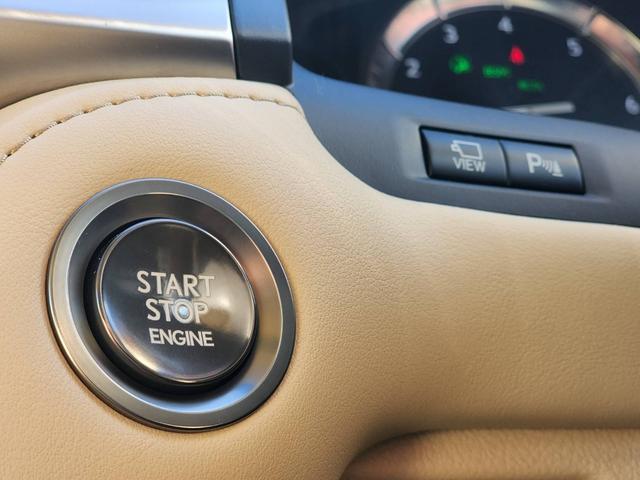 ＬＸ ＬＸ５７０　ＳＤナビ・フルセグ・マークレビンソン・リアシートエンターテインメントシステム・モデリスタエアロ・置型充電・２１インチＡＷ・ムーンルーフ・ＥＴＣ・クールボックス・カラーＨＵＤ・ＢＳＭ・シートヒーター（32枚目）