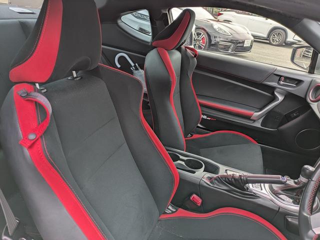 ８６ ＧＴ　ＴＲＤエアロ　マフラー（5枚目）