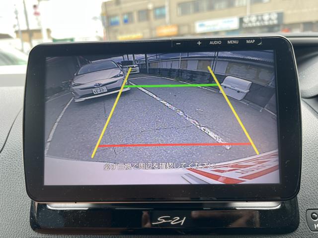 ヴォクシー ＺＳ　煌ＩＩ　パナソニック９インチナビ・アルパイン後席モニター・社外スピーカー・フルセグ・バックカメラ・両側パワースライドドア・シートカバー・ＥＴＣ・ステアリングリモコン・アイドリングストップ（10枚目）