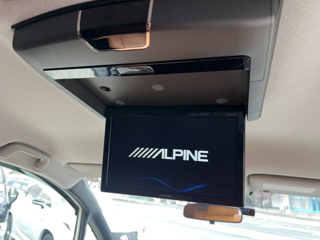 ヴォクシー ＺＳ　煌ＩＩ　パナソニック９インチナビ・アルパイン後席モニター・社外スピーカー・フルセグ・バックカメラ・両側パワースライドドア・シートカバー・ＥＴＣ・ステアリングリモコン・アイドリングストップ（16枚目）