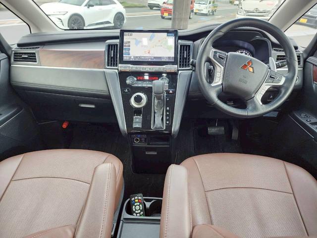 デリカD:5 G パワーパッケージ アルパイン11インチナビ 全方位モニター 後席モニター 両側パワースライドドア オートステップ ハンドルヒーター シートヒーター クルーズコントロール ドライブレコーダー ヒッチメンバー ETC(3枚目)