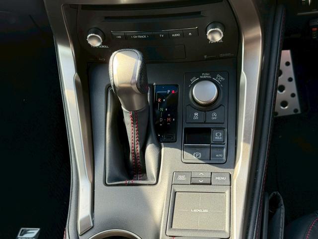 ＮＸ ＮＸ２００ｔ　Ｆスポーツ　ムーンルーフ　三眼ＬＥＤヘッドライト　純正ナビ　バックカメラ　クルーズコントロール　ドライブレコーダー　ハンドルヒーター　エアロ　メモリー付きパワーシート　レーダーシートベンチレーション　セキュリティ（12枚目）