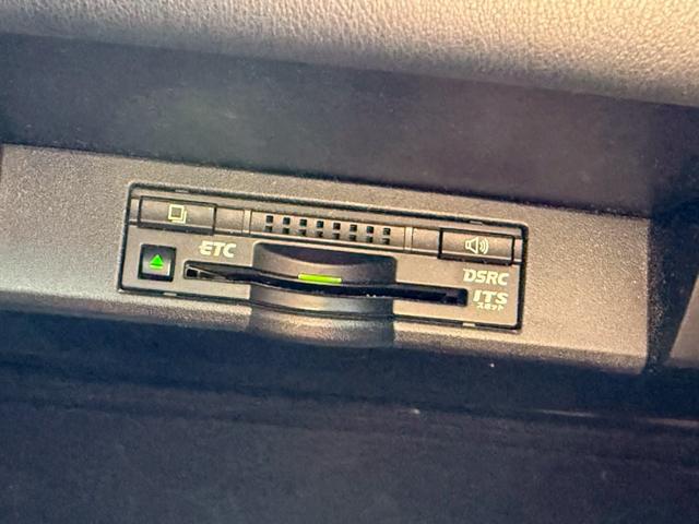 ＮＸ ＮＸ２００ｔ　Ｆスポーツ　ムーンルーフ　三眼ＬＥＤヘッドライト　純正ナビ　バックカメラ　クルーズコントロール　ドライブレコーダー　ハンドルヒーター　エアロ　メモリー付きパワーシート　レーダーシートベンチレーション　セキュリティ（17枚目）