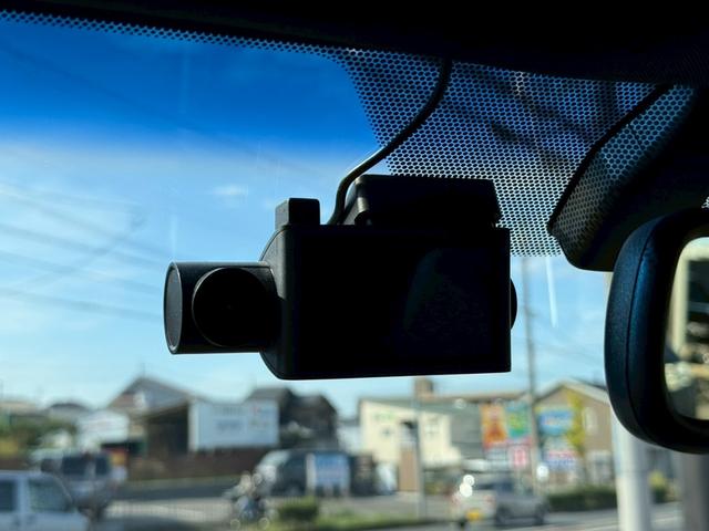 ＮＸ ＮＸ２００ｔ　Ｆスポーツ　ムーンルーフ　三眼ＬＥＤヘッドライト　純正ナビ　バックカメラ　クルーズコントロール　ドライブレコーダー　ハンドルヒーター　エアロ　メモリー付きパワーシート　レーダーシートベンチレーション　セキュリティ（18枚目）