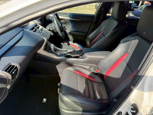 ＮＸ ＮＸ２００ｔ　Ｆスポーツ　ムーンルーフ　三眼ＬＥＤヘッドライト　純正ナビ　バックカメラ　クルーズコントロール　ドライブレコーダー　ハンドルヒーター　エアロ　メモリー付きパワーシート　レーダーシートベンチレーション　セキュリティ（26枚目）