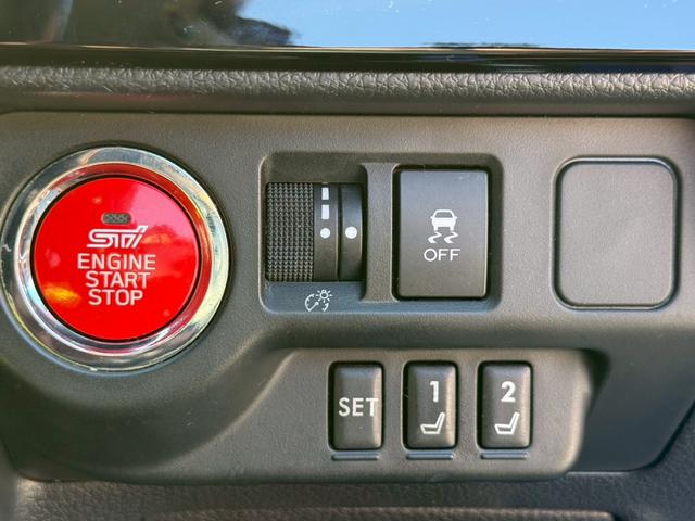 レヴォーグ 1.6STIスポーツアイサイト 社外8インチナビ フルセグTV バックカメラ デジタルインナーミラー ETC クルーズコントロール シートヒーター ブラインドスポットモニター ドライブレコーダー(12枚目)