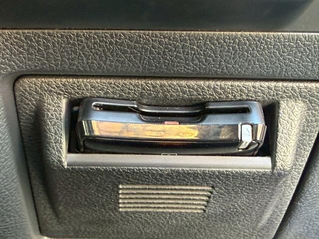 レヴォーグ 1.6STIスポーツアイサイト 社外8インチナビ フルセグTV バックカメラ デジタルインナーミラー ETC クルーズコントロール シートヒーター ブラインドスポットモニター ドライブレコーダー(14枚目)