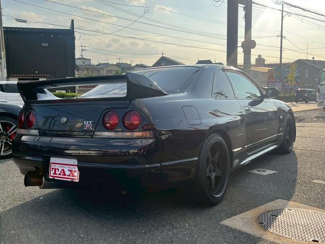 スカイライン ＧＴ－Ｒ　ミッドナイトパープル・ディーラー記録有３８９５２キロ時ニスモメーター交換・現在４６２１１キロ・合算８４２４７キロ（2枚目）