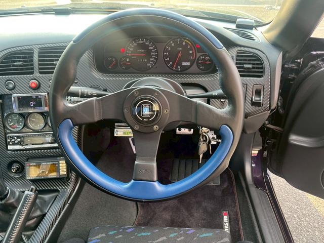 スカイライン ＧＴ－Ｒ　ミッドナイトパープル・ディーラー記録有３８９５２キロ時ニスモメーター交換・現在４６２１１キロ・合算８４２４７キロ（3枚目）