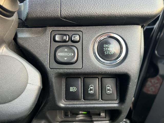 ハイエースバン スーパーGL ダークプライムII アルパインBIGX・360度カメラ・両側パワースライドドア・バッドマンフェイス・ヴァレンティテールランプ・フルセグ・デジタルインナーミラーヒッチメンバー・HDMI・ETC・ステアリングリモコン(17枚目)