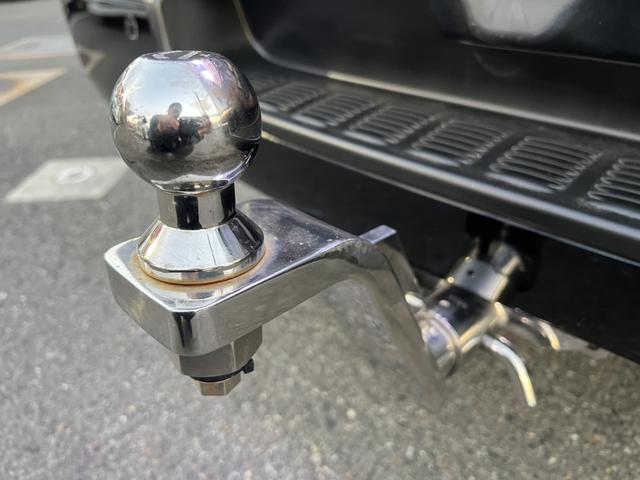 ハイエースバン スーパーGL ダークプライムII アルパインBIGX・360度カメラ・両側パワースライドドア・バッドマンフェイス・ヴァレンティテールランプ・フルセグ・デジタルインナーミラーヒッチメンバー・HDMI・ETC・ステアリングリモコン(40枚目)