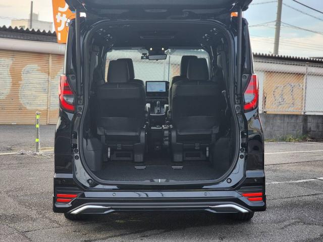 ノア ハイブリッドS-Z ディスプレイオーディオプラス・フルセグ・トヨタチームメイト・快適利便PKG・モデリスタエアロホイール・後席モニター・デジタルインナーミラー・パノラミックビューモニター・BSM・ETC2.0・ドラレコ(7枚目)