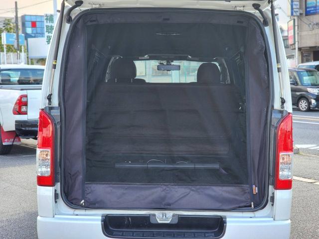 ハイエースバン スーパーGL ダークプライムII ストラーダナビ・フルセグ・Bカメラ・ETC・ドラレコ・CRSサイドライナー・CRSリーガルフェンダー・ユーアイビークル防虫ネット・ヴァレンティウインカーミラー・モデリスタフロントリップ・天井スピーカー(9枚目)