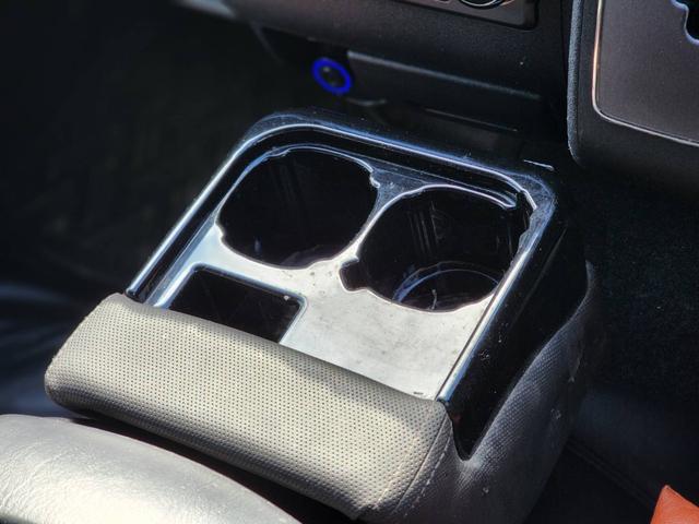 ハイエースバン スーパーGL ダークプライムII ストラーダナビ・フルセグ・Bカメラ・ETC・ドラレコ・CRSサイドライナー・CRSリーガルフェンダー・ユーアイビークル防虫ネット・ヴァレンティウインカーミラー・モデリスタフロントリップ・天井スピーカー(19枚目)